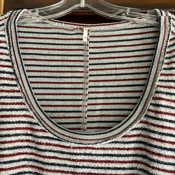 Free People Medium Striped Oversized Thermal Cranberry Navy Medium. - Picture 2 of 4